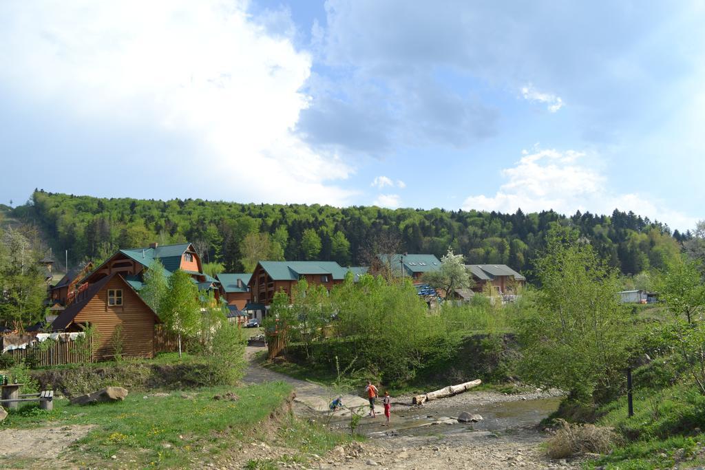 Edelweiss Carpathians Migovo酒店 外观 照片